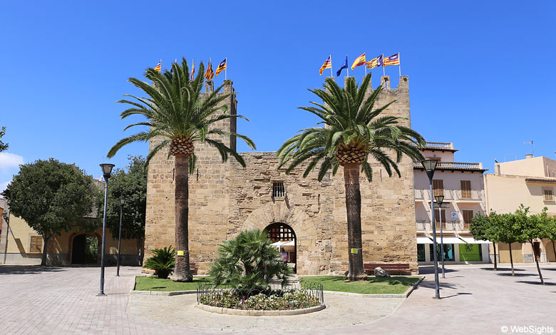 Alcudia gamle by Mallorca