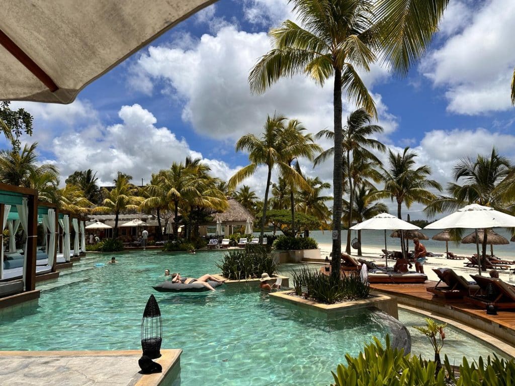 Strand & Pooler vid One & Only Le Saint Géran