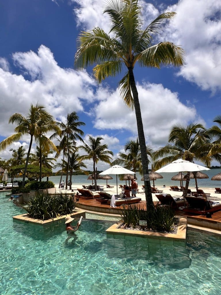Strand & Pooler vid One & Only Le Saint Géran