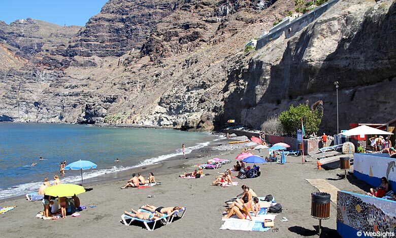 Los Gigantes strand