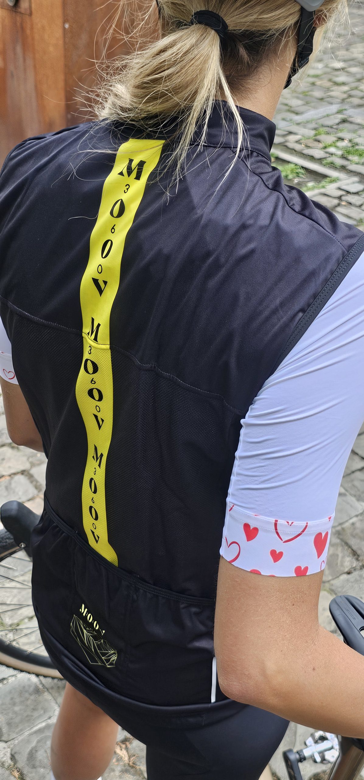 MOOV360-Gilet-Coupe-vent-Back