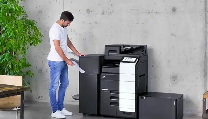 Multifunksjon kopi/print/scan. Printer til kontoret og bedriften