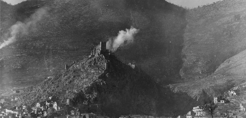 Castle Hill (la colline du château), objectif du 100th Battalion dans la bataille de Monte Cassino