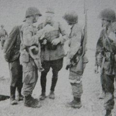 US troopers talking to a french officer on Youks-les-Bains airfield