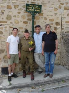 Sam Magee with the organisors of Sam' Southern France trip (Gilles Guignard)