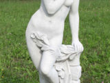 Marmorstatue – Pige med gren – Anastasia