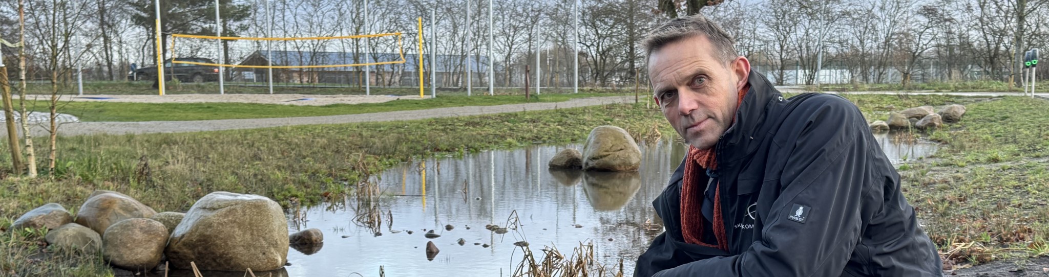 Nogle vil kalde det en tumleplads for børn og bier … - Header billede