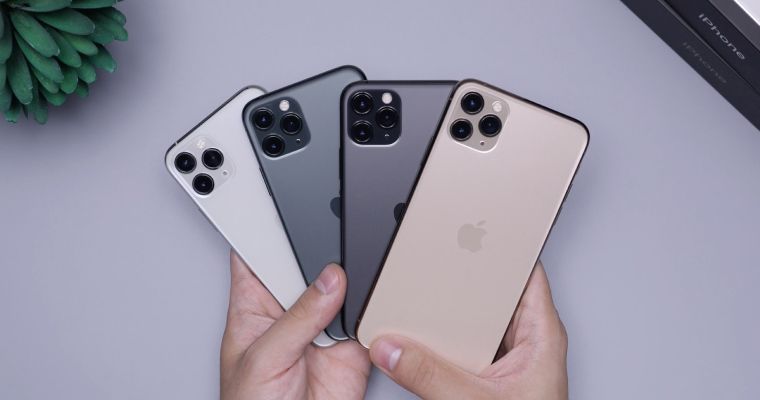You are currently viewing Iphone is reportedly working on a Dual Screen