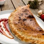 Indbagt pizza i airfryer eller indbagt UFO pizza eller calzone pizza