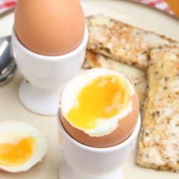 Blødkogte æg tilberedt i en airfryer