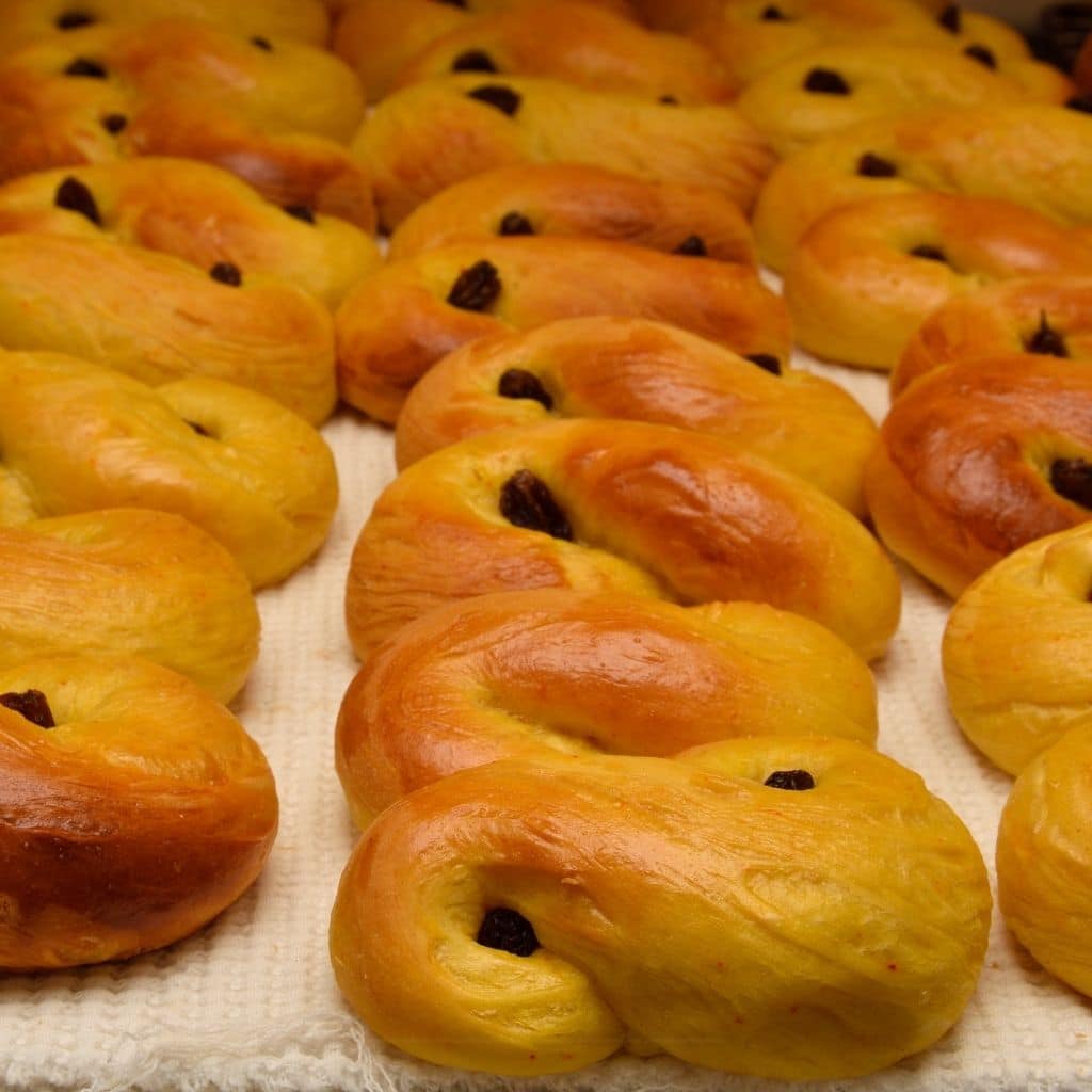 Luciabrød i airfryer Lussekatter og Lussebullar