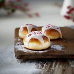 Gammeldags fastelavnsboller som er bagt i en airfryer