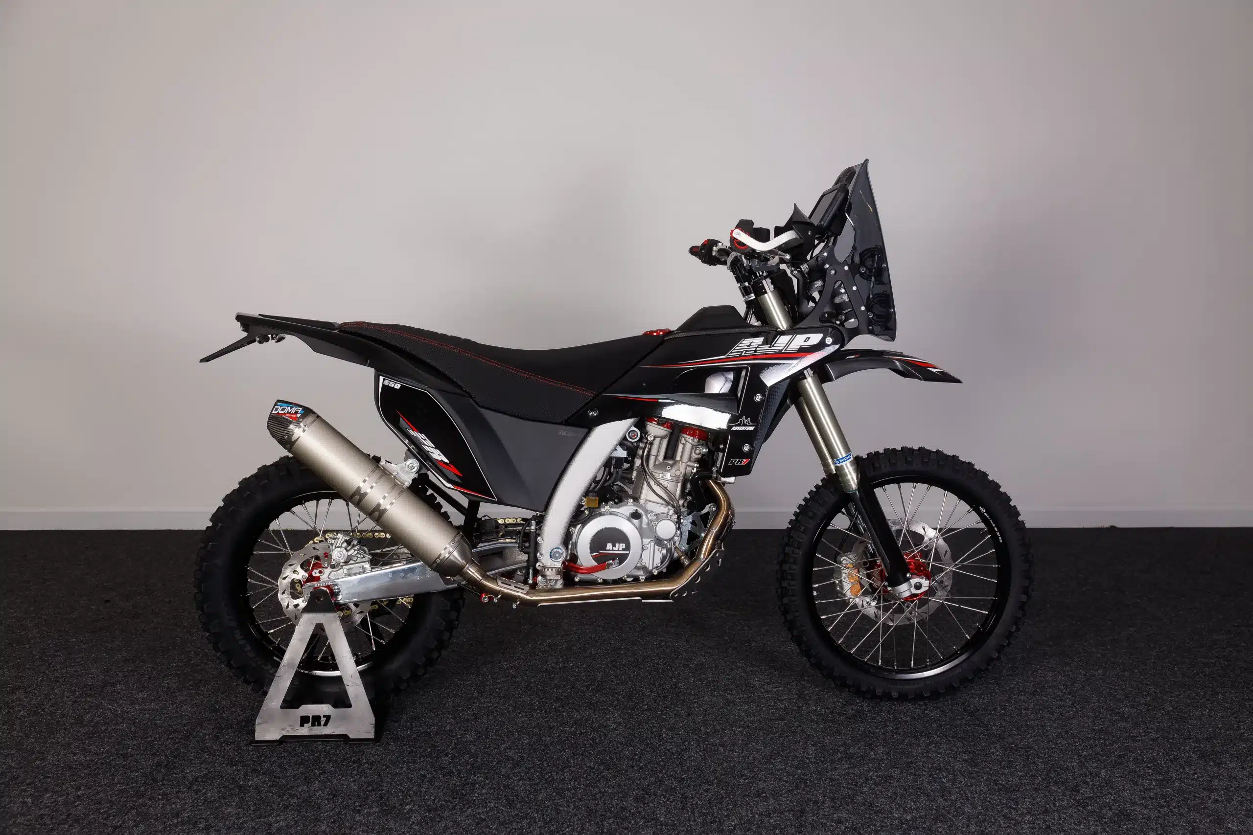 PR7 Black right side
