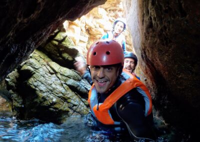 Cliff jumping Algarve