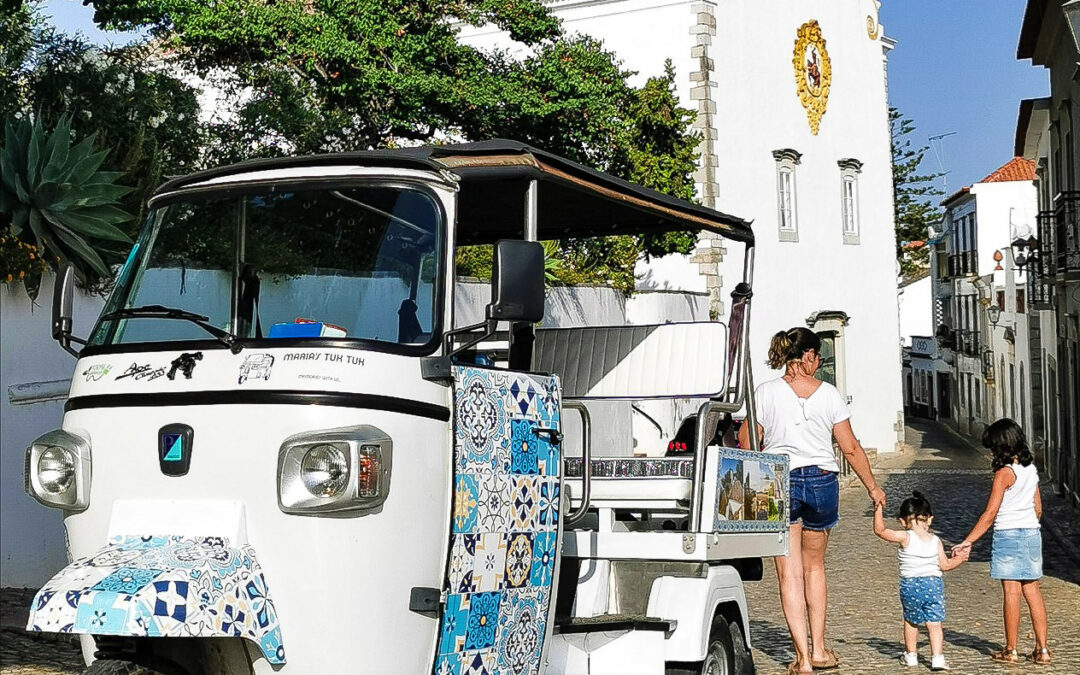Verken Tavira in stijl met een Tuk-tuk-tour langs het Tuna Museum en het historische vissersdorp