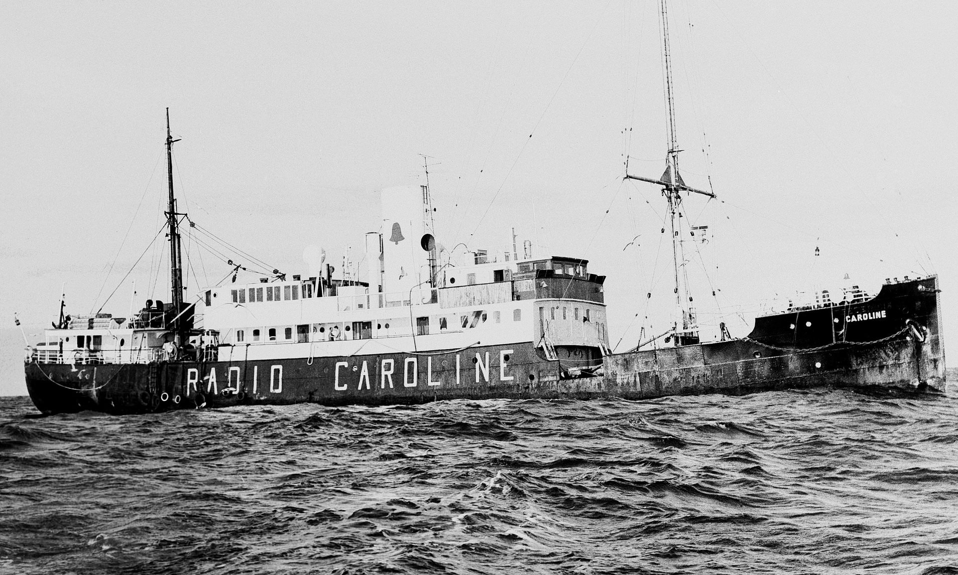 "Radio Caroline"
Rock and roll radio. Una historia de ritmos, guitarras y ondas hertzianas. Parte 1. Por Paco Burgos.