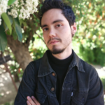 Fotografía de Lucas Celma Vendrell, autor del poemario "La raíz del asombro", 2025.