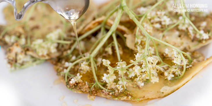 Fläderpannkaka eller fläderplättar med honung