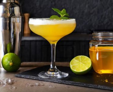 Honeysuckle Cocktail | ALLT OM HONUNG