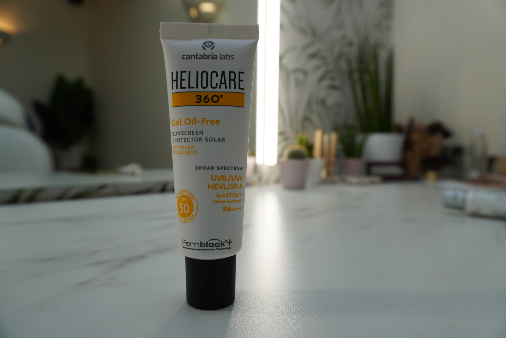 Heliocare 360° Gel Oil-Free SPF 50 (gemengde tot vette huid met neiging tot acne)