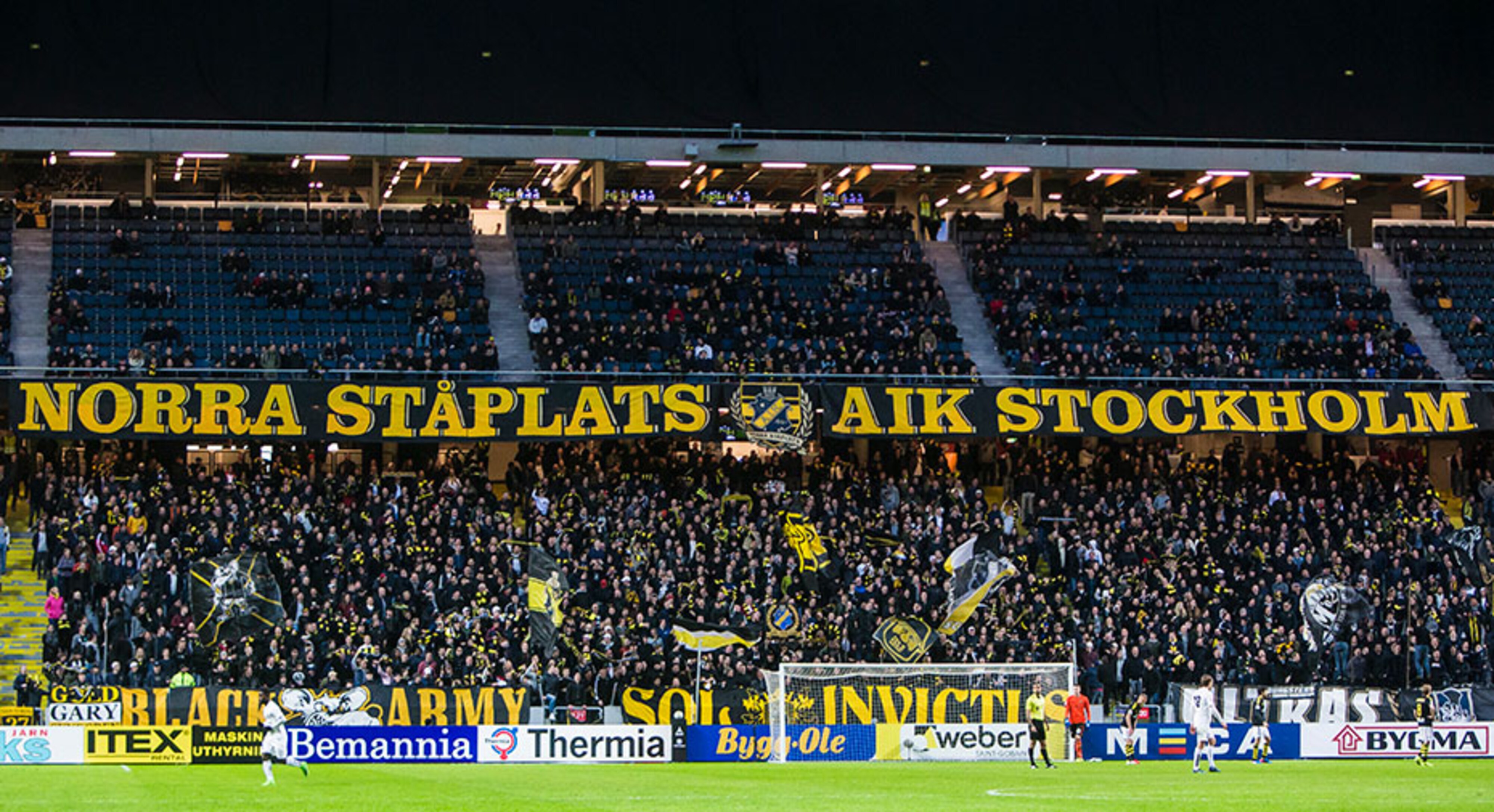AIK markerar mot polisen och stänger Norra Stå
