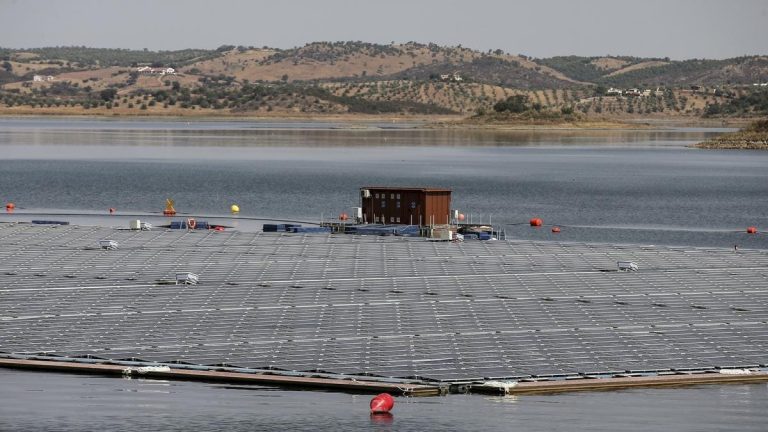 EDP ha inaugurado la planta solar fotovoltaica flotante de Alqueva (Portugal), a día de hoy, la mayor planta solar fotovoltaica flotante de Europa