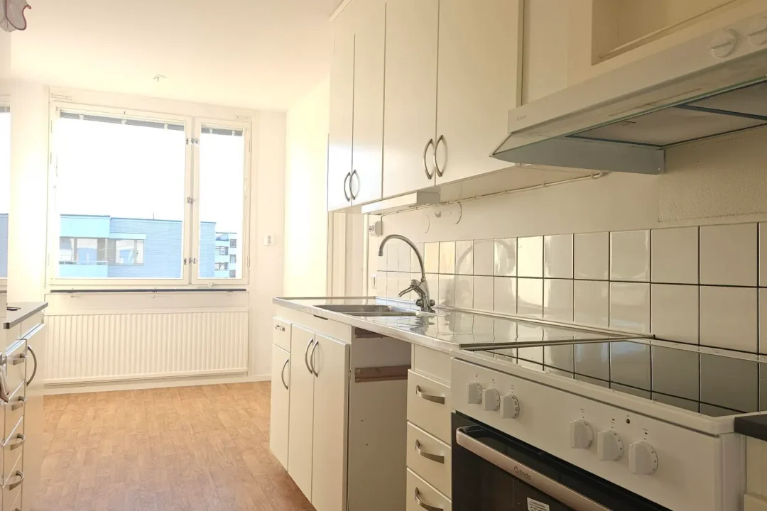 2C.D21B #1301, 3 Rok, kök