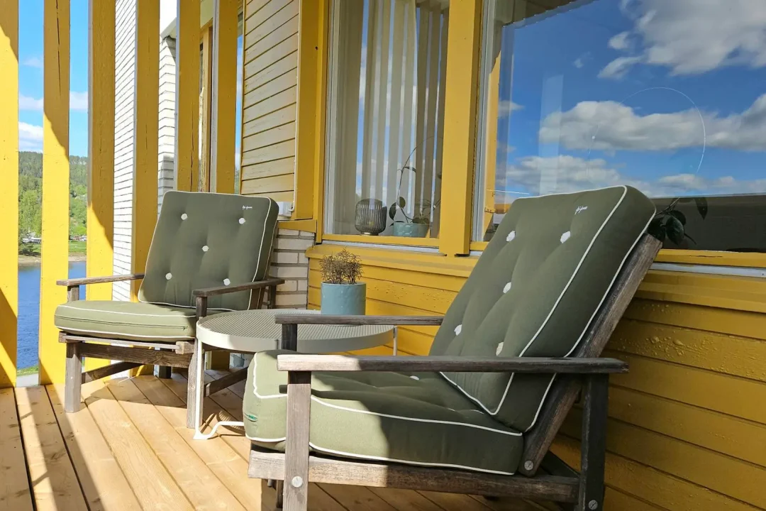 5. D21B #1203, balk 3