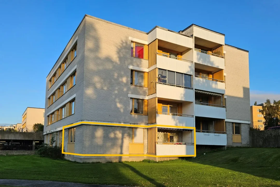 D21A #0801, 2 Rok, byggnad