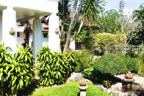 4-bed-pool-villa-with-garden-nai-harn-3678-14