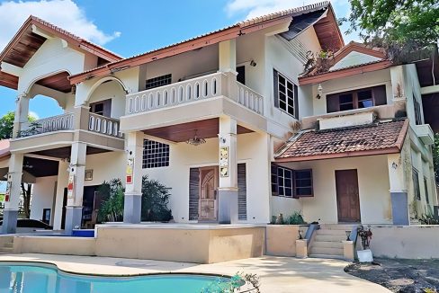 Spacious Sanctuary with Mountain Views: Elegant 6BR Home in Kathu, Phuket for Sale