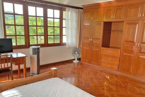 14-4-bed-villa-with-lake-access-in-chalong-for-sale-6049