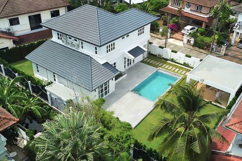 Renovated 5-Bedroom Pool Villa for Sale in Land & Houses Park, Chalong, Phuket