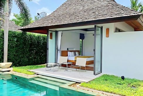 03-luxurious-bali-style-pool-villa-for-sale-in-anchan-lagoon-v0120