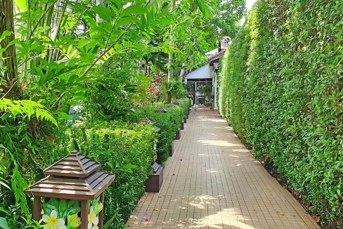 15-charming-wellness-spa-for-sale-on-2-rai-of-lush-land-in-rawai-phuket-b0003