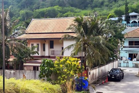 17-5-bedroom-thai-home-with-private-pool-in-patong-phuket-for-sale-v0168