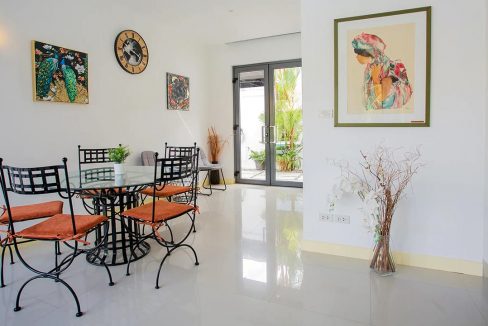 17-luxurious-4-bedroom-pool-villa-for-sale-in-rawai-v0209