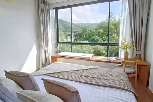 02-fully-furnished-condo-with-mountain-views-for-sale-in-bang-tao-phuket-c0027