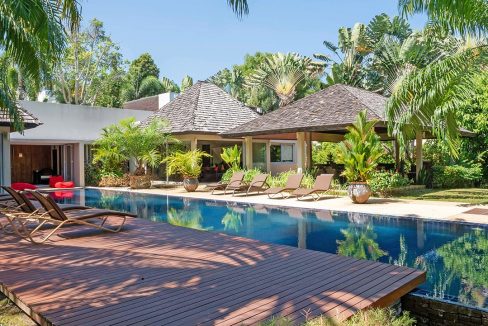 02-luxurious-4-bedroom-pool-villa-for-sale-in-exclusive-layan-estate-phuket-v0230