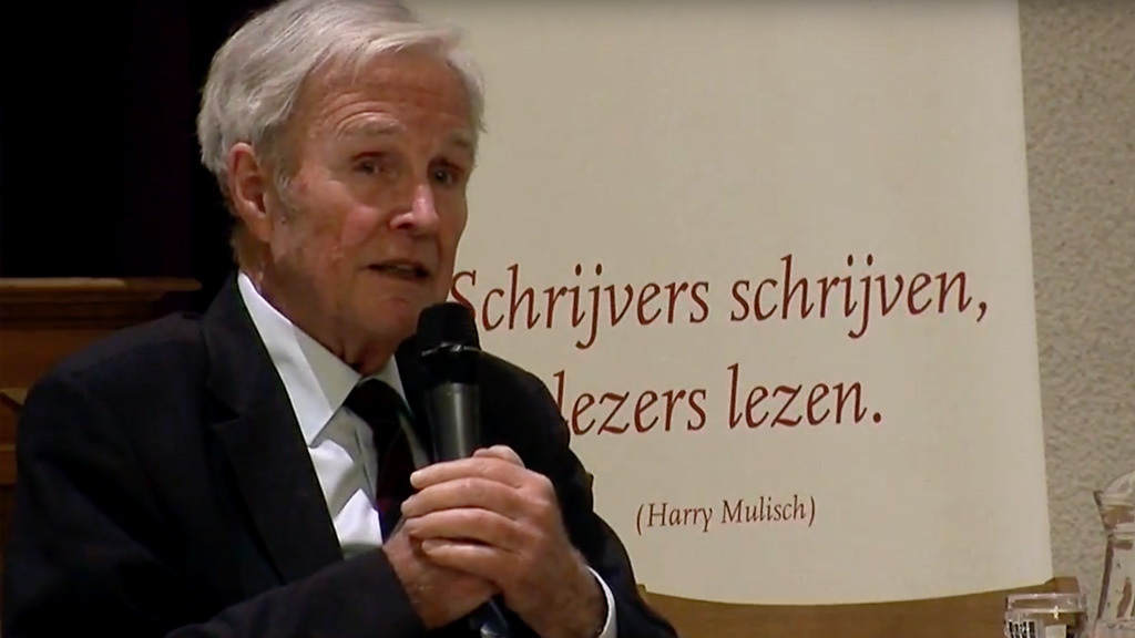 Jan Terlouw tijdens lezing over duurzaamheid in de Bergkerk, Amersfoort.