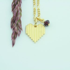 Birthstone januar: Granat vedhæng med Heart Rock halskæde i forgyldt sølv.