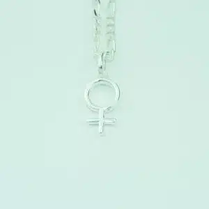 Sølv halskæde med kvindetegn vedhæng
