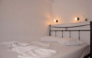Studio 3 bed 1