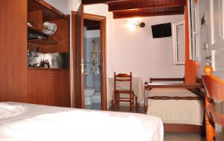 Studio 6 room