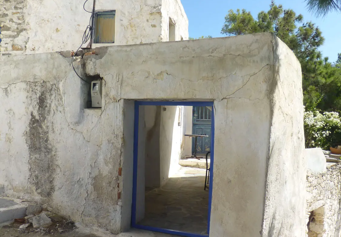 Charmy house in Tholaria