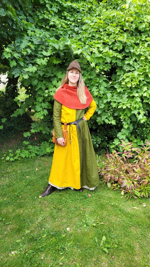 Casual heraldic dress