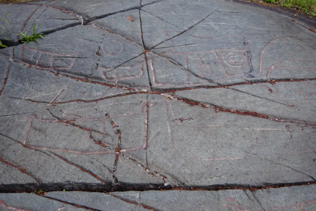 Photograph of petroglyphs at Evenhus.