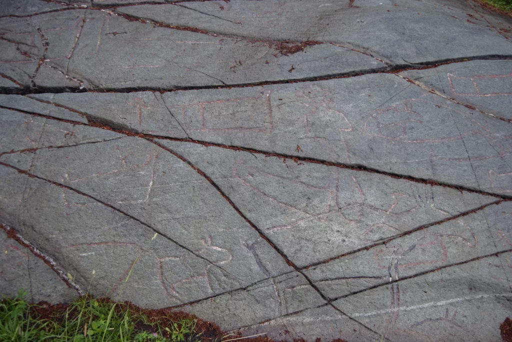 Photograph of petroglyphs at Evenhus.
