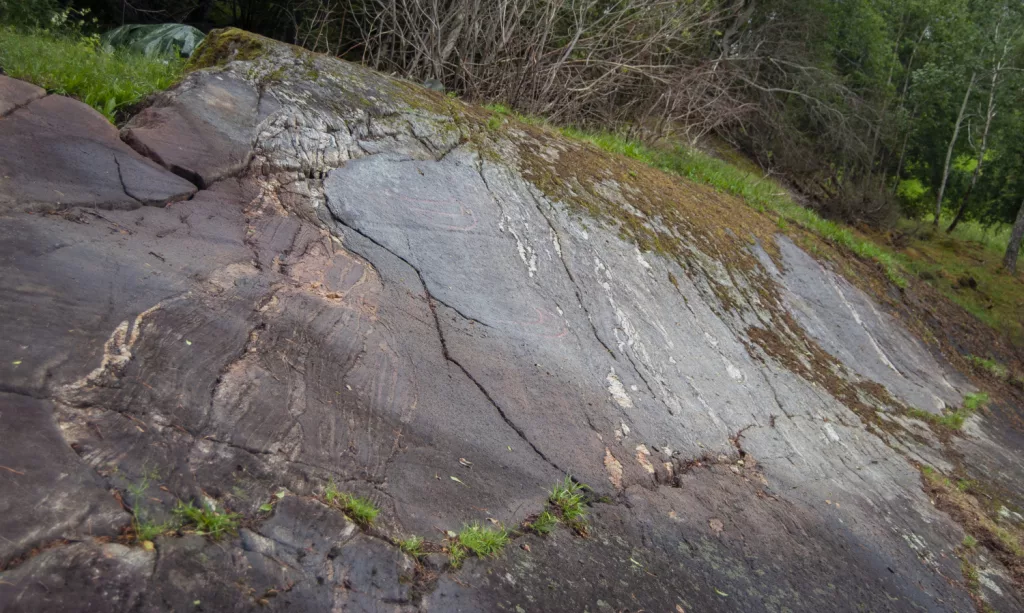 Photograph of the petroglyphs at Bogge.
