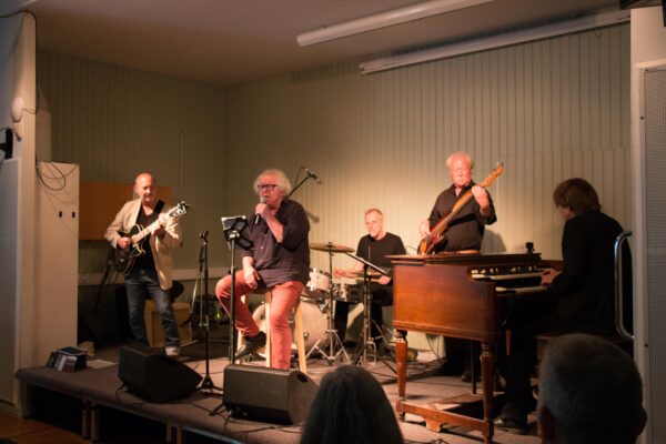 BB King Tribute w. Claes Janson & Thomas Arnesen @ Norrtälje jazzklubb, Norrtälje